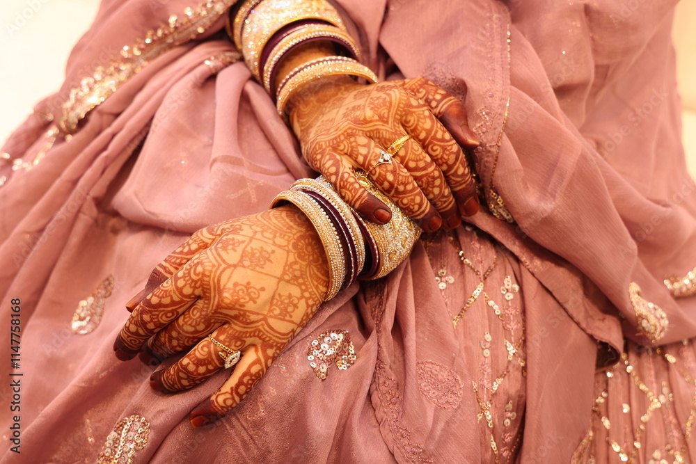 Henna Hourly