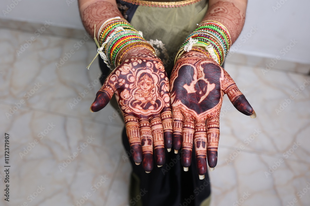 Henna Hourly