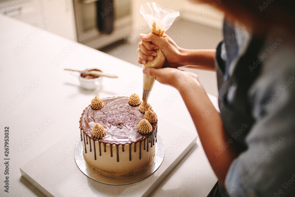 Cake Service 